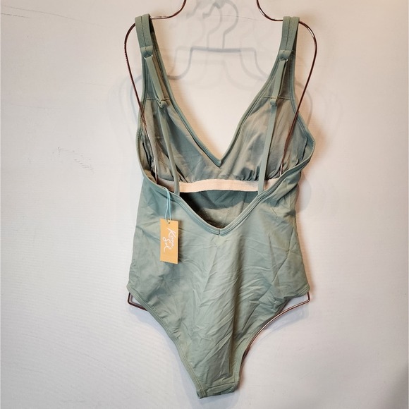 Kona Sol Sage One Piece Swimsuit Supportive Avacado Bathing Suit TT Size M - Picture 4 of 12